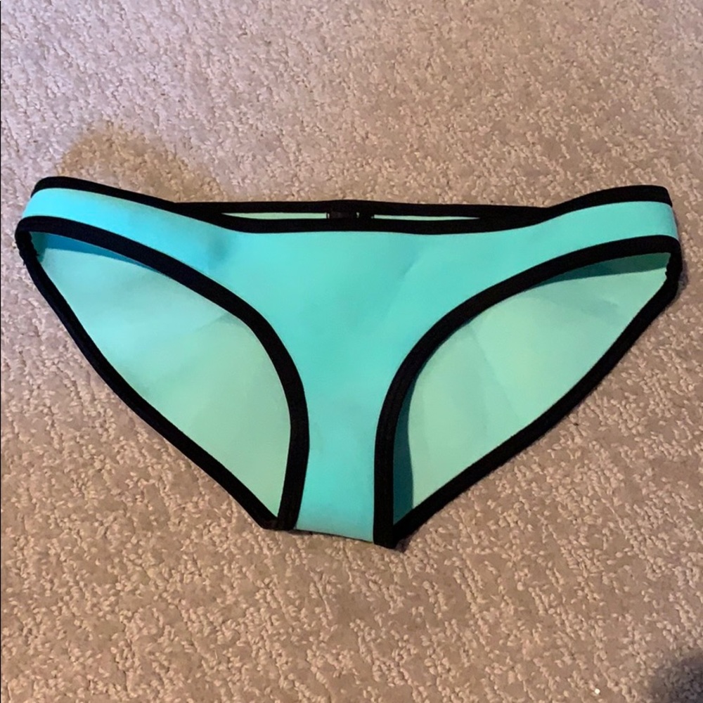 TRIANGL BIKINI BOTTOM